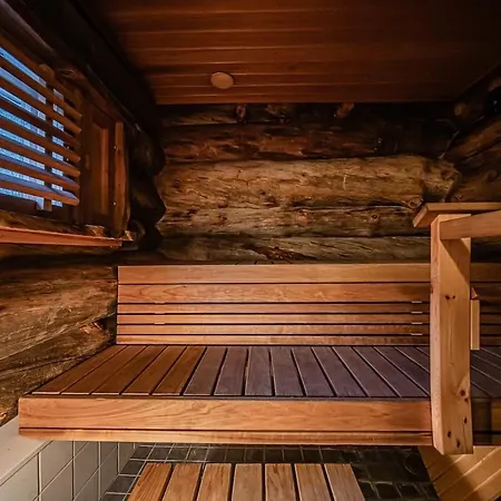 Koppelo - 2 Km Levikeskus - 150 M Bus *