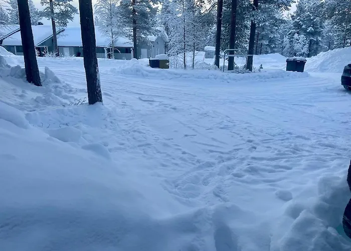 Koppelo - 2 Km Levikeskus - 150 M Bus בית נופש Kittilä